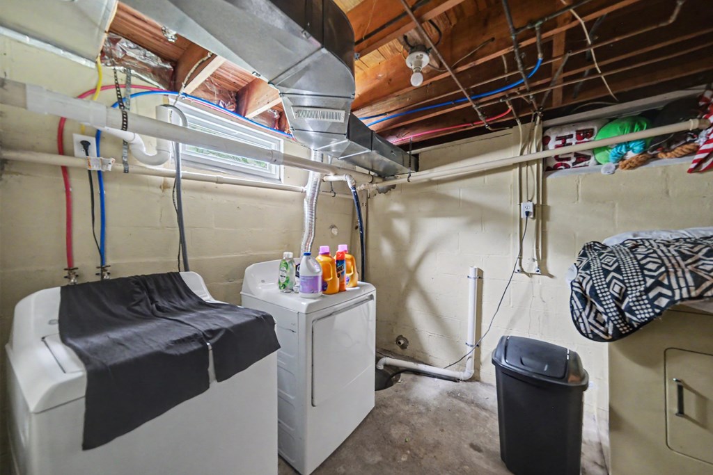 193 West Elm Street, Butler, Ohio 44822, 3 Bedrooms Bedrooms, ,1 BathroomBathrooms,Residential,For Sale,West Elm Street,20100132