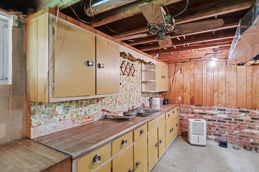 193 West Elm Street, Butler, Ohio 44822, 3 Bedrooms Bedrooms, ,1 BathroomBathrooms,Residential,For Sale,West Elm Street,20100132