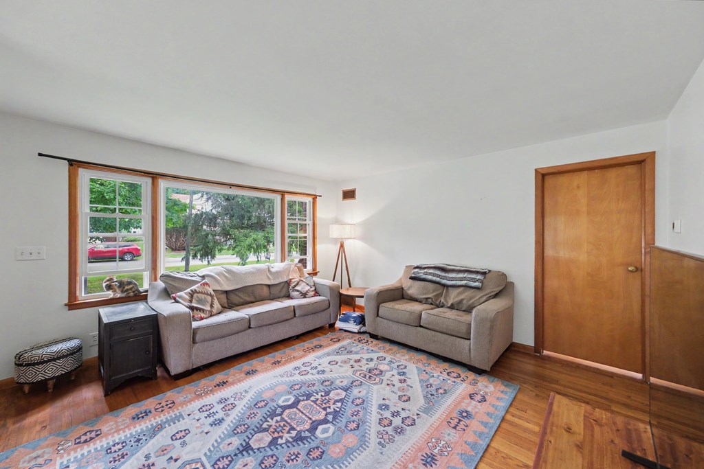 193 West Elm Street, Butler, Ohio 44822, 3 Bedrooms Bedrooms, ,1 BathroomBathrooms,Residential,For Sale,West Elm Street,20100132