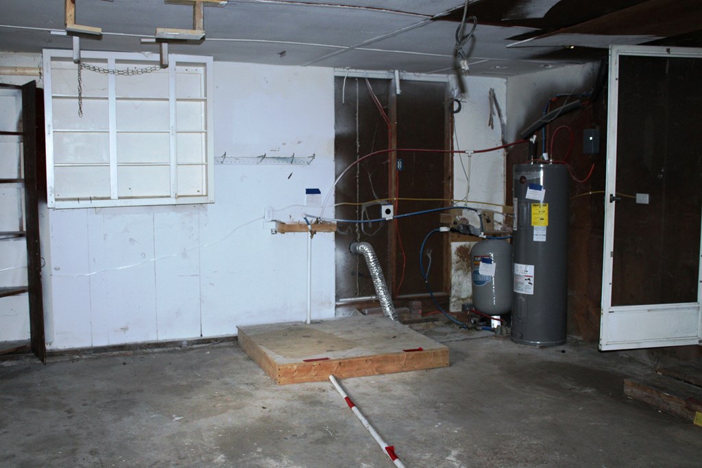 630 Fleming Falls Rd, Mansfield, Ohio 44905, 2 Bedrooms Bedrooms, ,1 BathroomBathrooms,Residential,For Sale,Fleming Falls Rd,20100143