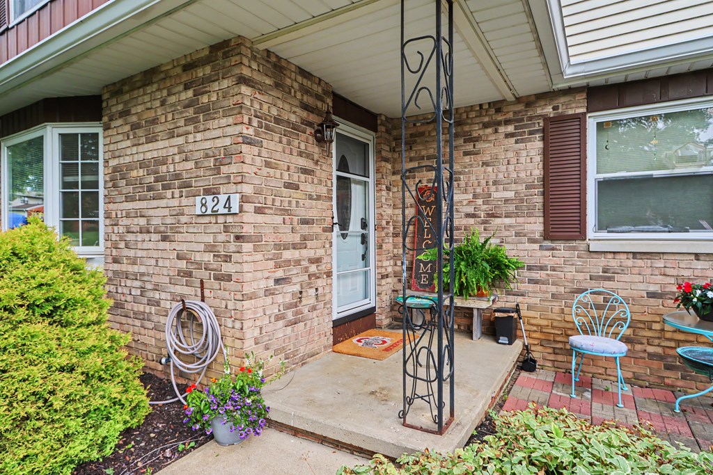 824 Red Oak Trail, Mansfield, Ohio 44904, 2 Bedrooms Bedrooms, ,1 BathroomBathrooms,Residential,For Sale,Red Oak Trail,20100146 824 Red Oak Trail, Mansfield, Ohio 44904, 2 Bedrooms Bedrooms, ,1 BathroomBathrooms,Residential,For Sale,Red Oak Trail,20100146