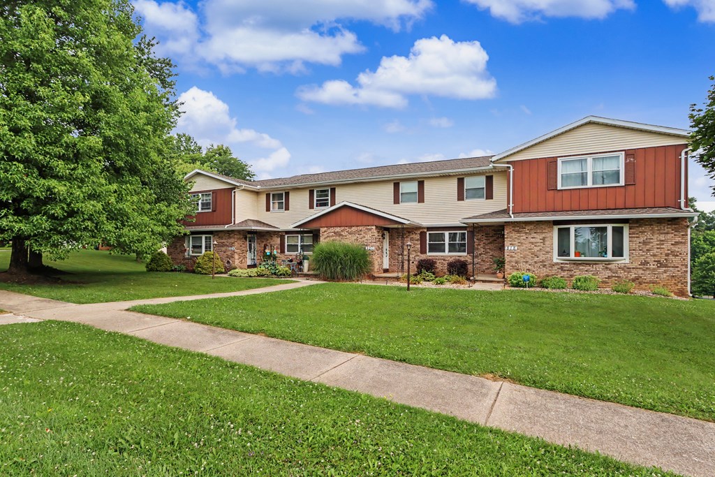824 Red Oak Trail, Mansfield, Ohio 44904, 2 Bedrooms Bedrooms, ,1 BathroomBathrooms,Residential,For Sale,Red Oak Trail,20100146 824 Red Oak Trail, Mansfield, Ohio 44904, 2 Bedrooms Bedrooms, ,1 BathroomBathrooms,Residential,For Sale,Red Oak Trail,20100146