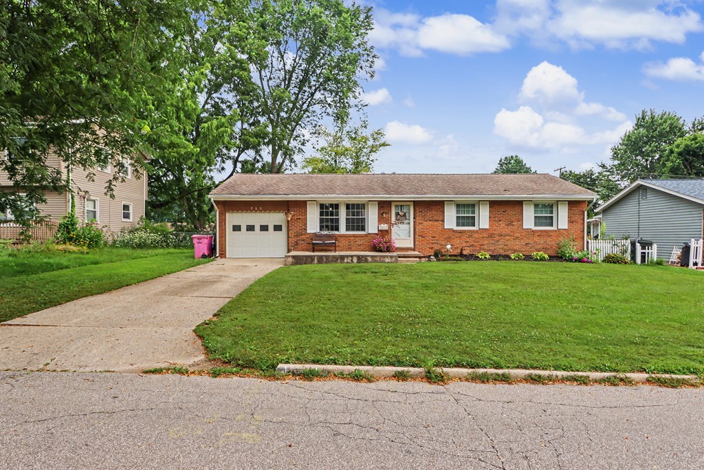 200 Essex Road, Lexington, Ohio 44904, 3 Bedrooms Bedrooms, ,1 BathroomBathrooms,Residential,For Sale,Essex Road,20100156 200 Essex Road, Lexington, Ohio 44904, 3 Bedrooms Bedrooms, ,1 BathroomBathrooms,Residential,For Sale,Essex Road,20100156