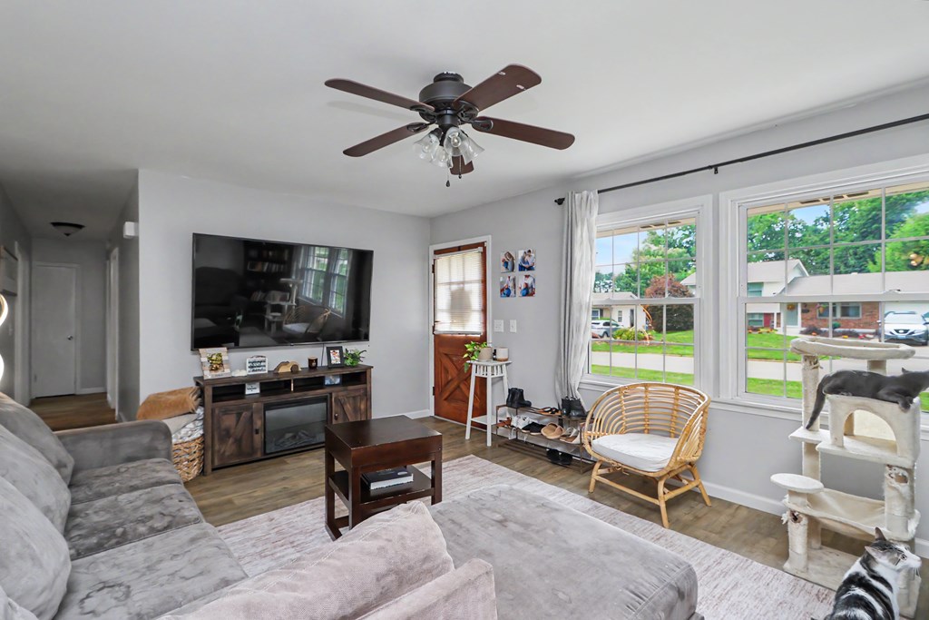200 Essex Road, Lexington, Ohio 44904, 3 Bedrooms Bedrooms, ,1 BathroomBathrooms,Residential,For Sale,Essex Road,20100156 200 Essex Road, Lexington, Ohio 44904, 3 Bedrooms Bedrooms, ,1 BathroomBathrooms,Residential,For Sale,Essex Road,20100156