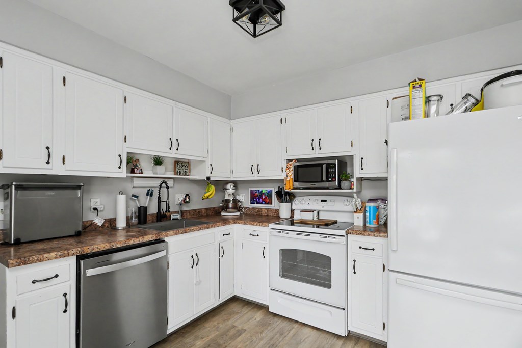 200 Essex Road, Lexington, Ohio 44904, 3 Bedrooms Bedrooms, ,1 BathroomBathrooms,Residential,For Sale,Essex Road,20100156 200 Essex Road, Lexington, Ohio 44904, 3 Bedrooms Bedrooms, ,1 BathroomBathrooms,Residential,For Sale,Essex Road,20100156