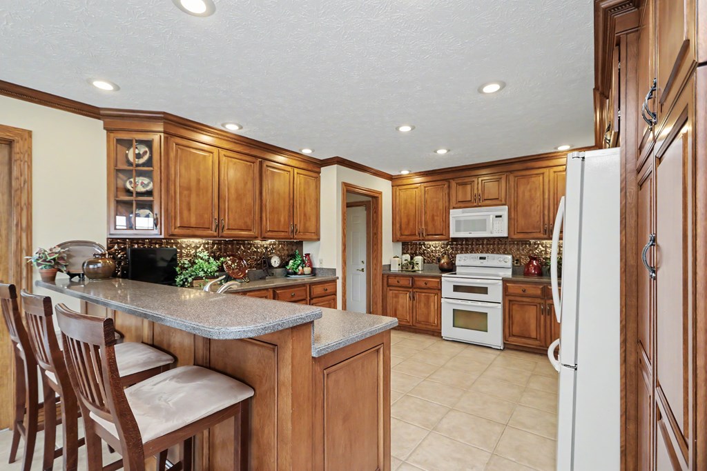 267 Camelot Lane, Ontario, Ohio 44903, 4 Bedrooms Bedrooms, ,3 BathroomsBathrooms,Residential,For Sale,Camelot Lane,20100168