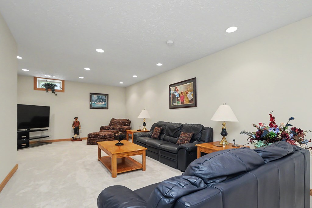267 Camelot Lane, Ontario, Ohio 44903, 4 Bedrooms Bedrooms, ,3 BathroomsBathrooms,Residential,For Sale,Camelot Lane,20100168