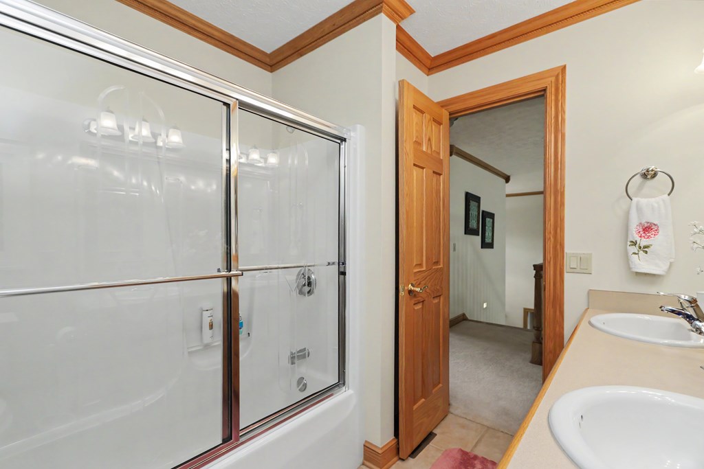 267 Camelot Lane, Ontario, Ohio 44903, 4 Bedrooms Bedrooms, ,3 BathroomsBathrooms,Residential,For Sale,Camelot Lane,20100168
