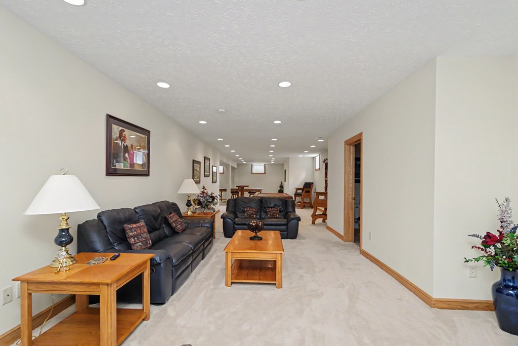 267 Camelot Lane, Ontario, Ohio 44903, 4 Bedrooms Bedrooms, ,3 BathroomsBathrooms,Residential,For Sale,Camelot Lane,20100168