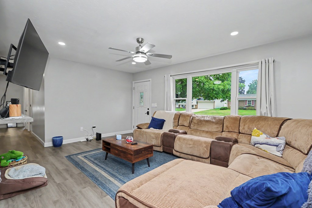 240 Oxford Road, Lexington, Ohio 44904, 3 Bedrooms Bedrooms, ,1 BathroomBathrooms,Residential,For Sale,Oxford Road,20100170 240 Oxford Road, Lexington, Ohio 44904, 3 Bedrooms Bedrooms, ,1 BathroomBathrooms,Residential,For Sale,Oxford Road,20100170