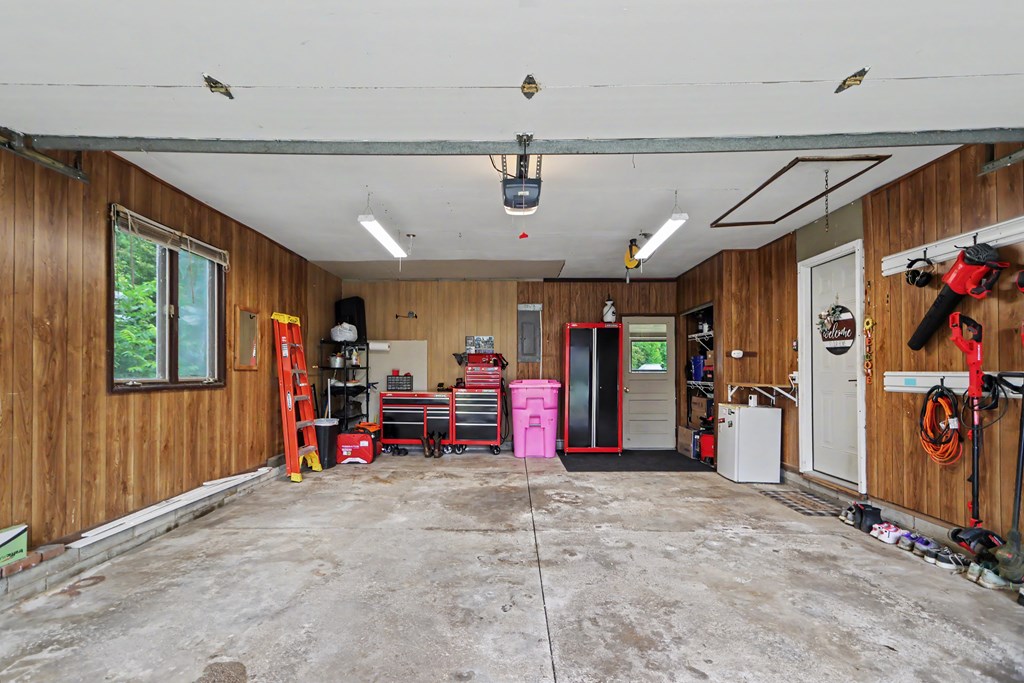 240 Oxford Road, Lexington, Ohio 44904, 3 Bedrooms Bedrooms, ,1 BathroomBathrooms,Residential,For Sale,Oxford Road,20100170 240 Oxford Road, Lexington, Ohio 44904, 3 Bedrooms Bedrooms, ,1 BathroomBathrooms,Residential,For Sale,Oxford Road,20100170