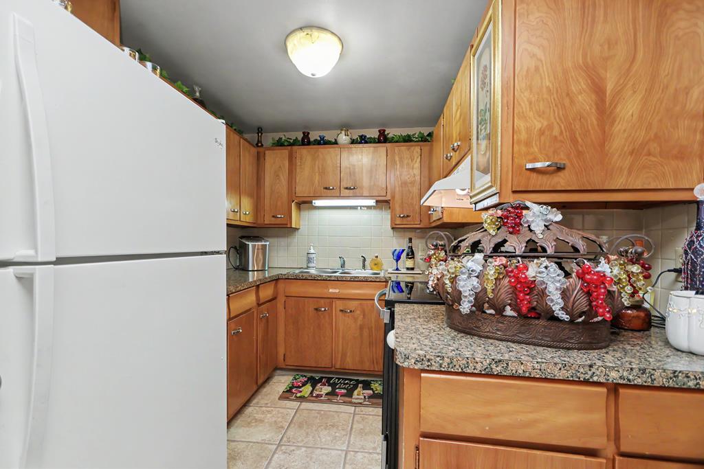 524 State Route 314 North, Ontario, Ohio 44903, 2 Bedrooms Bedrooms, ,1 BathroomBathrooms,Residential,For Sale,State Route 314 North,20100181