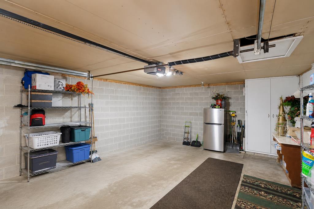 524 State Route 314 North, Ontario, Ohio 44903, 2 Bedrooms Bedrooms, ,1 BathroomBathrooms,Residential,For Sale,State Route 314 North,20100181