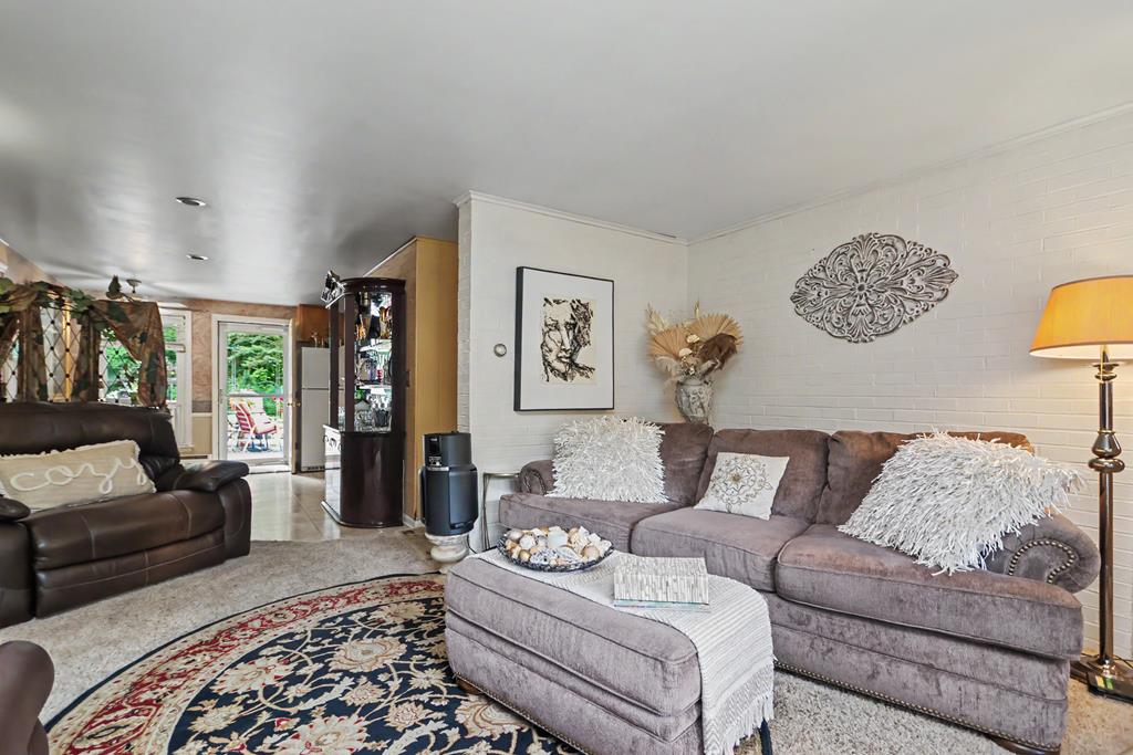 524 State Route 314 North, Ontario, Ohio 44903, 2 Bedrooms Bedrooms, ,1 BathroomBathrooms,Residential,For Sale,State Route 314 North,20100181