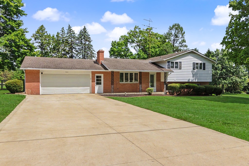 480 Beech Road, Ontario, Ohio 44903, 4 Bedrooms Bedrooms, ,2 BathroomsBathrooms,Residential,For Sale,Beech Road,20100188