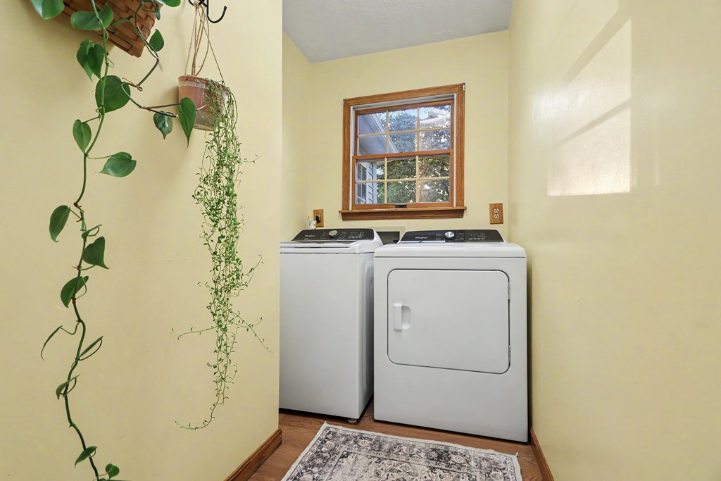 2239 Woodville Rd, Mansfield, Ohio 44903, 3 Bedrooms Bedrooms, ,2 BathroomsBathrooms,Residential,For Sale,Woodville Rd,20100191