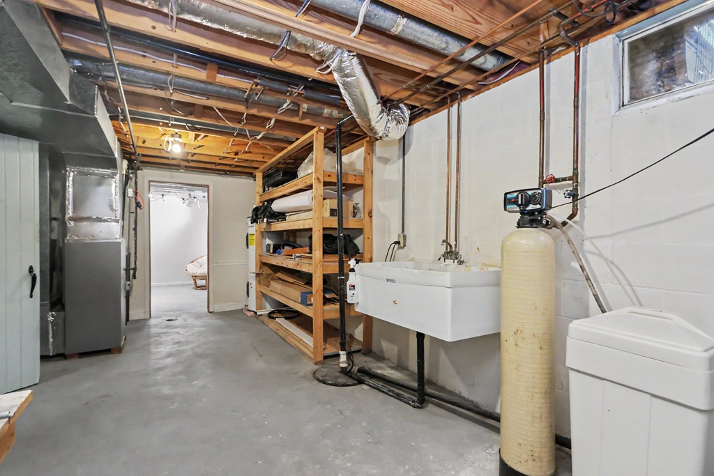 2239 Woodville Rd, Mansfield, Ohio 44903, 3 Bedrooms Bedrooms, ,2 BathroomsBathrooms,Residential,For Sale,Woodville Rd,20100191