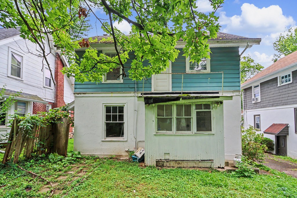150 Western Avenue, Mansfield, Ohio 44906, 3 Bedrooms Bedrooms, ,1 BathroomBathrooms,Residential,For Sale,Western Avenue,20100203