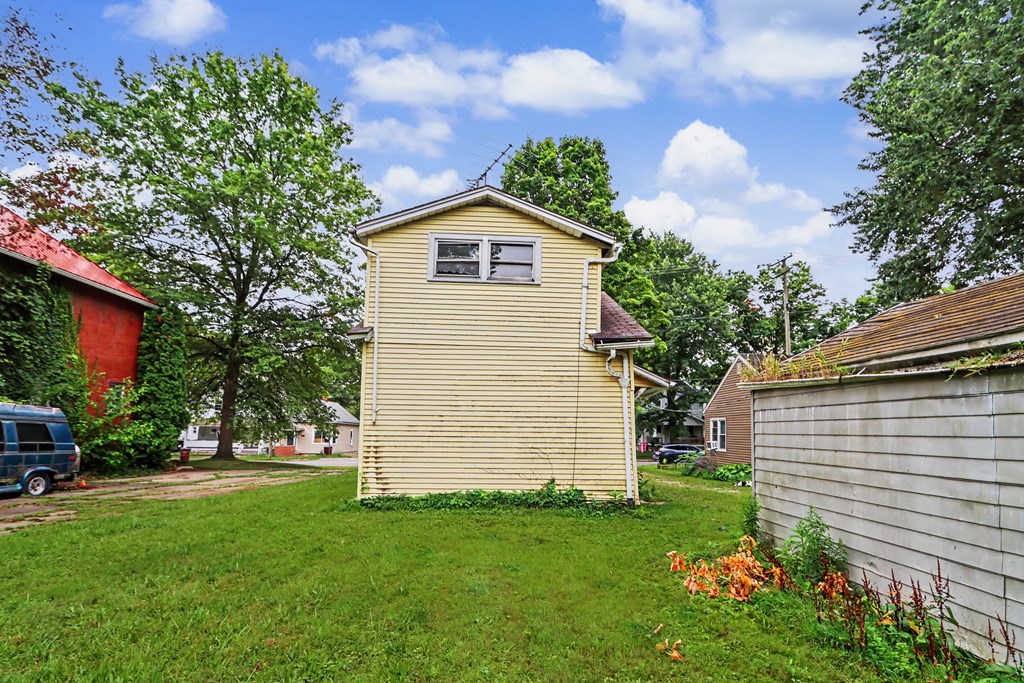 75 Rowland Avenue, Mansfield, Ohio 44903, 3 Bedrooms Bedrooms, ,1 BathroomBathrooms,Residential,For Sale,Rowland Avenue,20100201