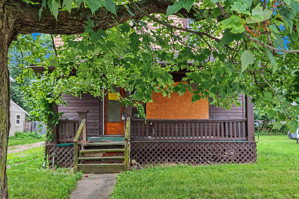 129 West Fifth Street, Mansfield, Ohio 44903, 3 Bedrooms Bedrooms, ,1 BathroomBathrooms,Residential,For Sale,West Fifth Street,20100207