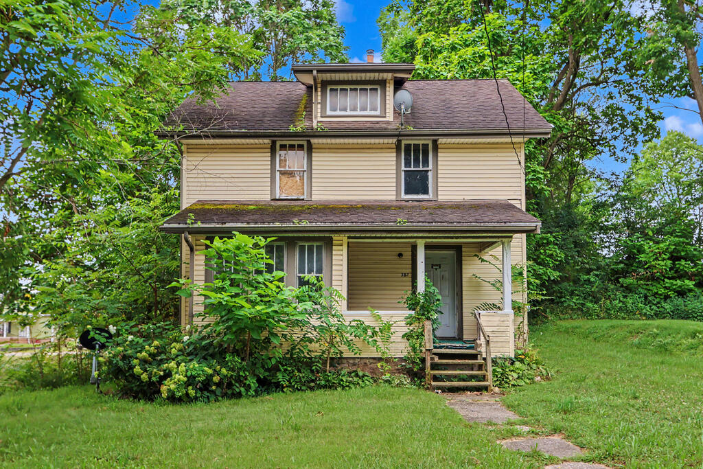 129 West Fifth Street, Mansfield, Ohio 44903, 3 Bedrooms Bedrooms, ,1 BathroomBathrooms,Residential,For Sale,West Fifth Street,20100207