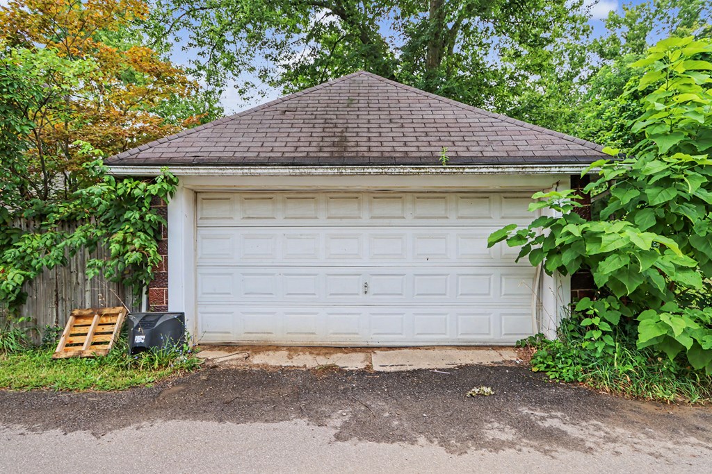 129 West Fifth Street, Mansfield, Ohio 44903, 3 Bedrooms Bedrooms, ,10 BathroomsBathrooms,Residential,For Sale,West Fifth Street,20100207 129 West Fifth Street, Mansfield, Ohio 44903, 3 Bedrooms Bedrooms, ,10 BathroomsBathrooms,Residential,For Sale,West Fifth Street,20100207