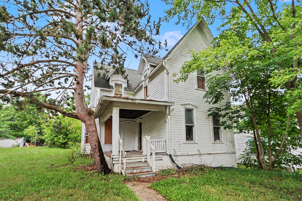 129 West Fifth Street, Mansfield, Ohio 44903, 3 Bedrooms Bedrooms, ,1 BathroomBathrooms,Residential,For Sale,West Fifth Street,20100207