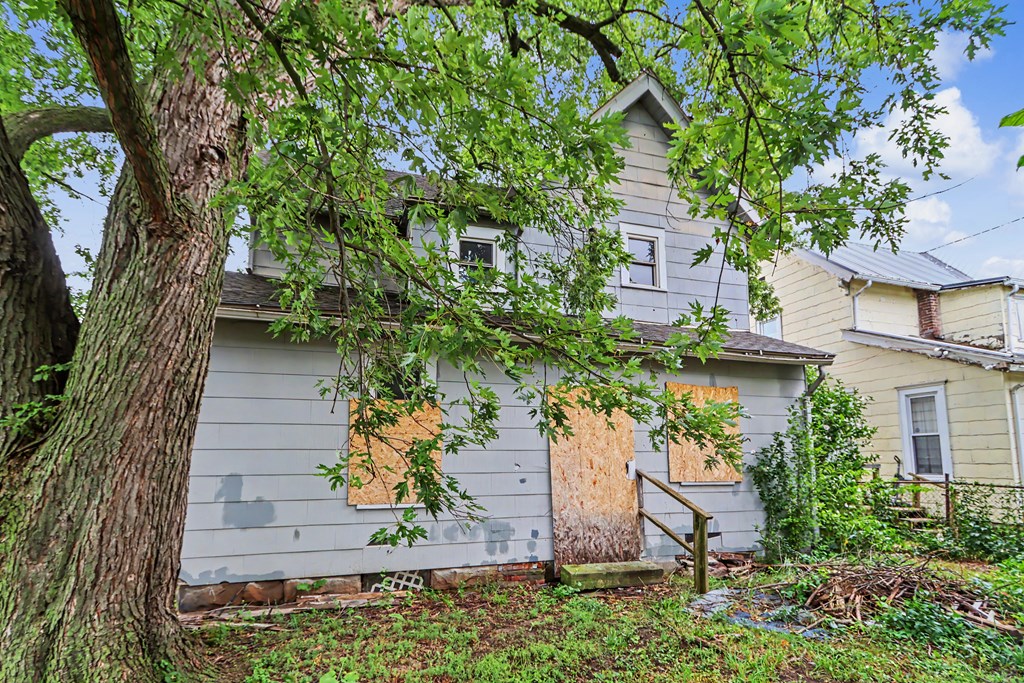 14 Flint Street, Mansfield, Ohio 44902, 2 Bedrooms Bedrooms, ,2 BathroomsBathrooms,Residential,For Sale,Flint Street,20100208 14 Flint Street, Mansfield, Ohio 44902, 2 Bedrooms Bedrooms, ,2 BathroomsBathrooms,Residential,For Sale,Flint Street,20100208