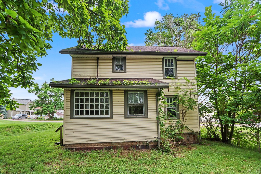 382 Orange Street, Mansfield, Ohio 44902, 3 Bedrooms Bedrooms, ,1 BathroomBathrooms,Residential,For Sale,Orange Street,20100209 382 Orange Street, Mansfield, Ohio 44902, 3 Bedrooms Bedrooms, ,1 BathroomBathrooms,Residential,For Sale,Orange Street,20100209