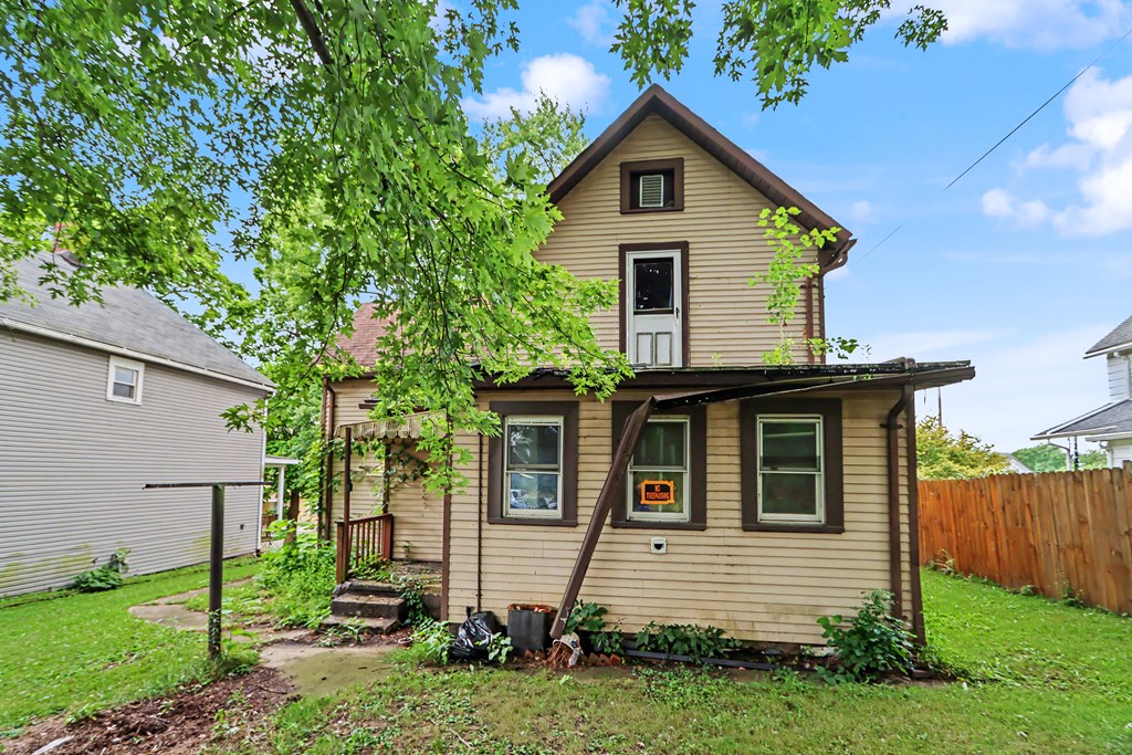330 Fourth Avenue, Mansfield, Ohio 44905, 3 Bedrooms Bedrooms, ,1 BathroomBathrooms,Residential,For Sale,Fourth Avenue,20100210 330 Fourth Avenue, Mansfield, Ohio 44905, 3 Bedrooms Bedrooms, ,1 BathroomBathrooms,Residential,For Sale,Fourth Avenue,20100210