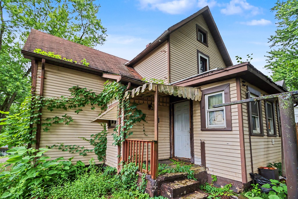 330 Fourth Avenue, Mansfield, Ohio 44905, 3 Bedrooms Bedrooms, ,1 BathroomBathrooms,Residential,For Sale,Fourth Avenue,20100210 330 Fourth Avenue, Mansfield, Ohio 44905, 3 Bedrooms Bedrooms, ,1 BathroomBathrooms,Residential,For Sale,Fourth Avenue,20100210
