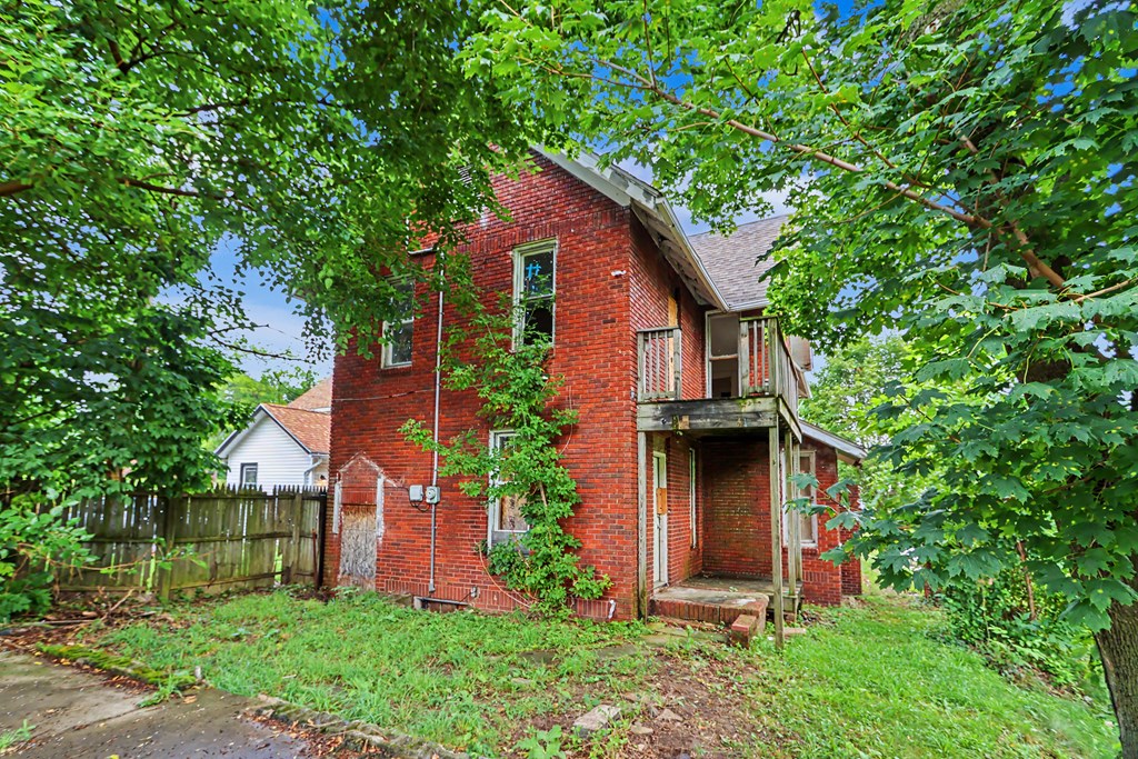 279 West Third Street, Mansfield, Ohio 44902, 4 Bedrooms Bedrooms, ,2 BathroomsBathrooms,Residential,For Sale,West Third Street,20100214 279 West Third Street, Mansfield, Ohio 44902, 4 Bedrooms Bedrooms, ,2 BathroomsBathrooms,Residential,For Sale,West Third Street,20100214
