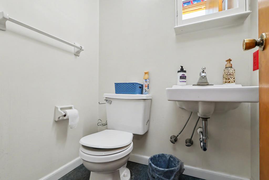 105 Homewood Road, Ontario, Ohio 44906, 4 Bedrooms Bedrooms, ,2 BathroomsBathrooms,Residential,For Sale,Homewood Road,20100219