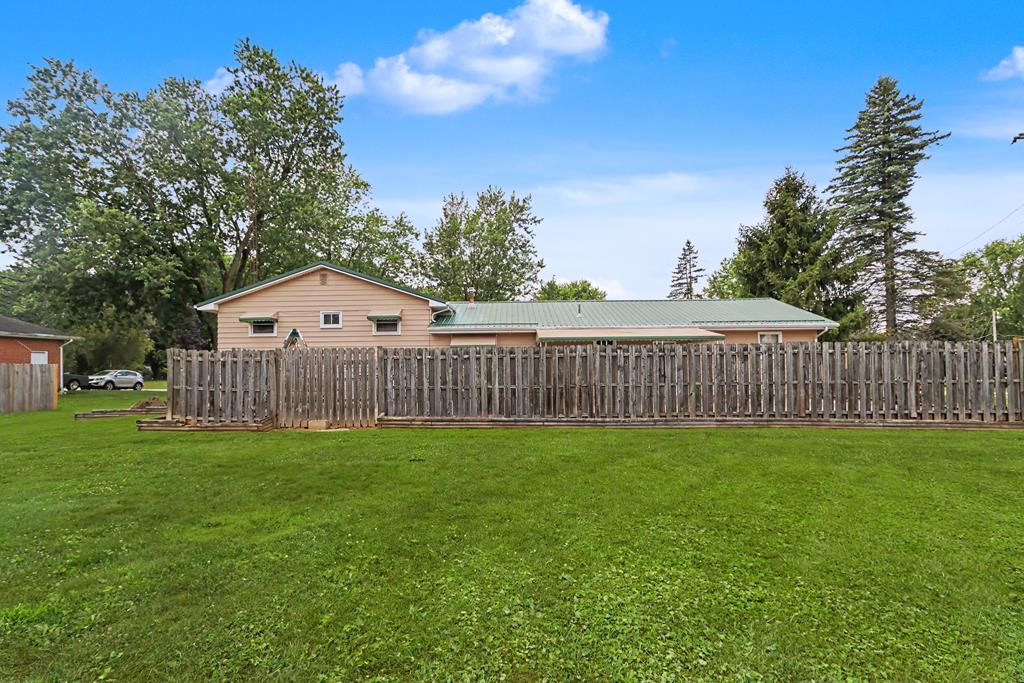 105 Homewood Road, Ontario, Ohio 44906, 4 Bedrooms Bedrooms, ,2 BathroomsBathrooms,Residential,For Sale,Homewood Road,20100219