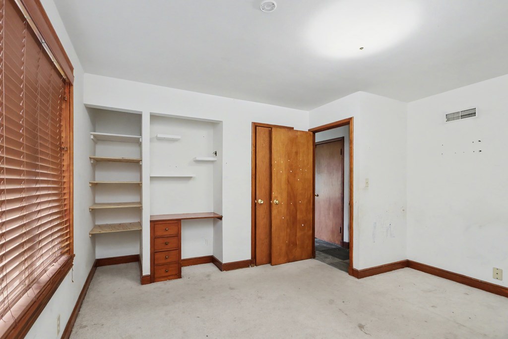 683 Sunset Boulevard, Mansfield, Ohio 44907, 2 Bedrooms Bedrooms, ,1 BathroomBathrooms,Residential,For Sale,Sunset Boulevard,20100235