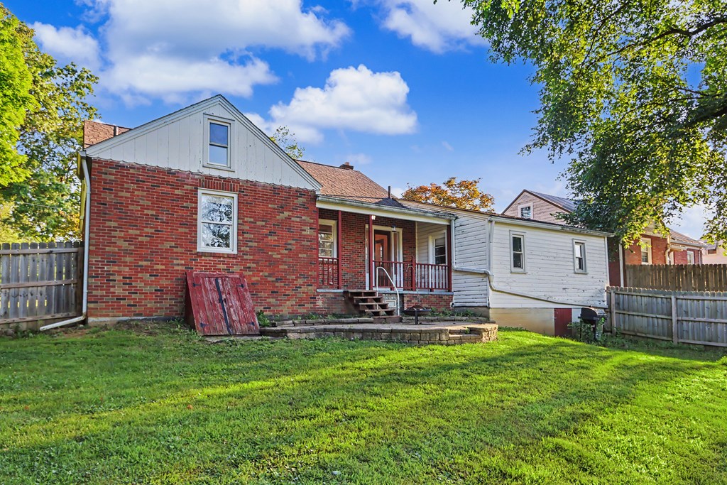 683 Sunset Boulevard, Mansfield, Ohio 44907, 2 Bedrooms Bedrooms, ,1 BathroomBathrooms,Residential,For Sale,Sunset Boulevard,20100235