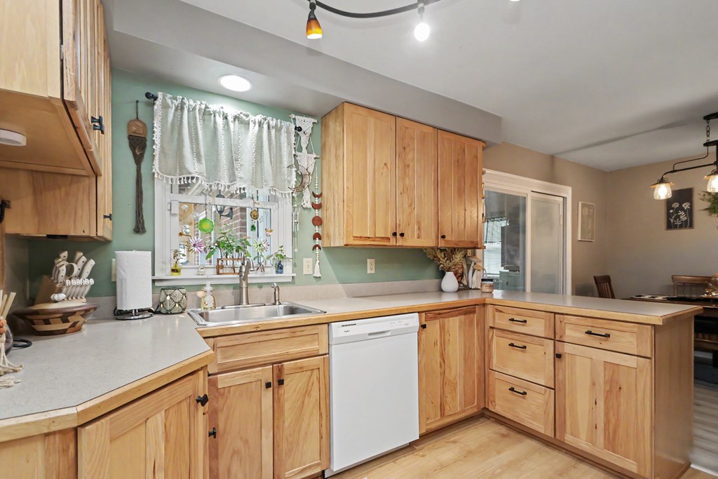 1453 Rosedale Ave, Bucyrus, Ohio 44820, 3 Bedrooms Bedrooms, ,2 BathroomsBathrooms,Residential,For Sale,Rosedale Ave,20100238