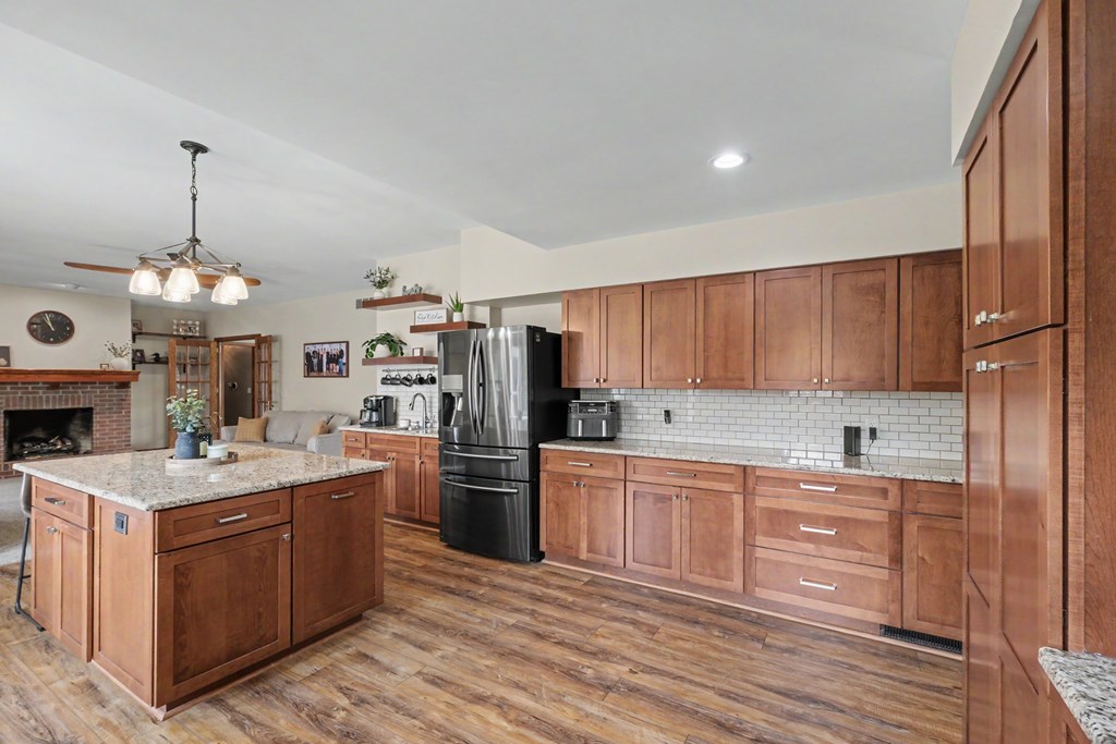 1607 Olde Post Road, Ashland, Ohio 44805, 4 Bedrooms Bedrooms, ,3 BathroomsBathrooms,Residential,For Sale,Olde Post Road,20100240 1607 Olde Post Road, Ashland, Ohio 44805, 4 Bedrooms Bedrooms, ,3 BathroomsBathrooms,Residential,For Sale,Olde Post Road,20100240