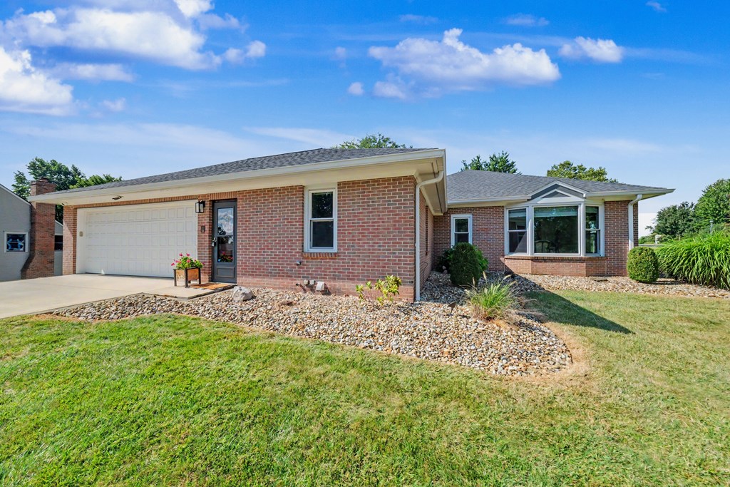 1607 Olde Post Road, Ashland, Ohio 44805, 4 Bedrooms Bedrooms, ,3 BathroomsBathrooms,Residential,For Sale,Olde Post Road,20100240 1607 Olde Post Road, Ashland, Ohio 44805, 4 Bedrooms Bedrooms, ,3 BathroomsBathrooms,Residential,For Sale,Olde Post Road,20100240