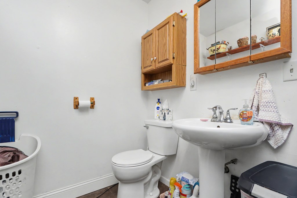 997 Laver Road, Mansfield, Ohio 44905, 4 Bedrooms Bedrooms, ,2 BathroomsBathrooms,Residential,For Sale,Laver Road,20100239