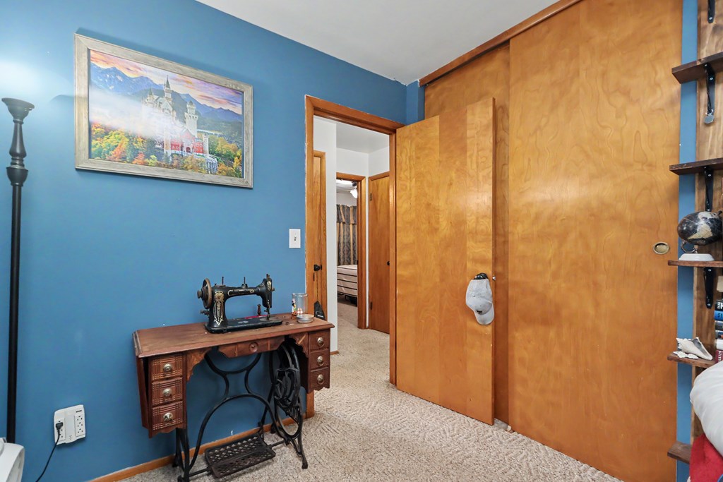 997 Laver Road, Mansfield, Ohio 44905, 4 Bedrooms Bedrooms, ,2 BathroomsBathrooms,Residential,For Sale,Laver Road,20100239
