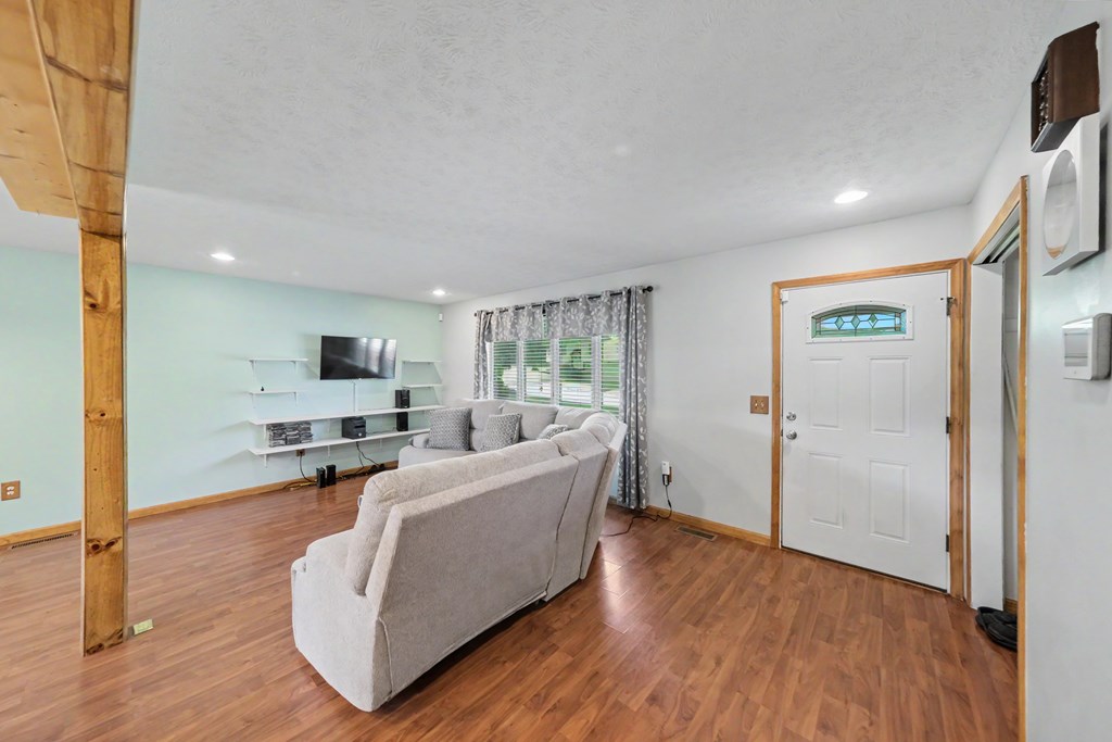 268 Terrence Drive, Bellefontaine, Ohio 43311, 3 Bedrooms Bedrooms, ,1 BathroomBathrooms,Residential,For Sale,Terrence Drive,20100258 268 Terrence Drive, Bellefontaine, Ohio 43311, 3 Bedrooms Bedrooms, ,1 BathroomBathrooms,Residential,For Sale,Terrence Drive,20100258
