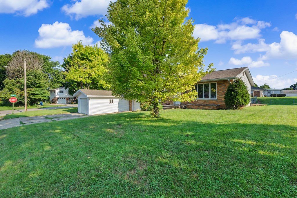 268 Terrence Drive, Bellefontaine, Ohio 43311, 3 Bedrooms Bedrooms, ,1 BathroomBathrooms,Residential,For Sale,Terrence Drive,20100258 268 Terrence Drive, Bellefontaine, Ohio 43311, 3 Bedrooms Bedrooms, ,1 BathroomBathrooms,Residential,For Sale,Terrence Drive,20100258