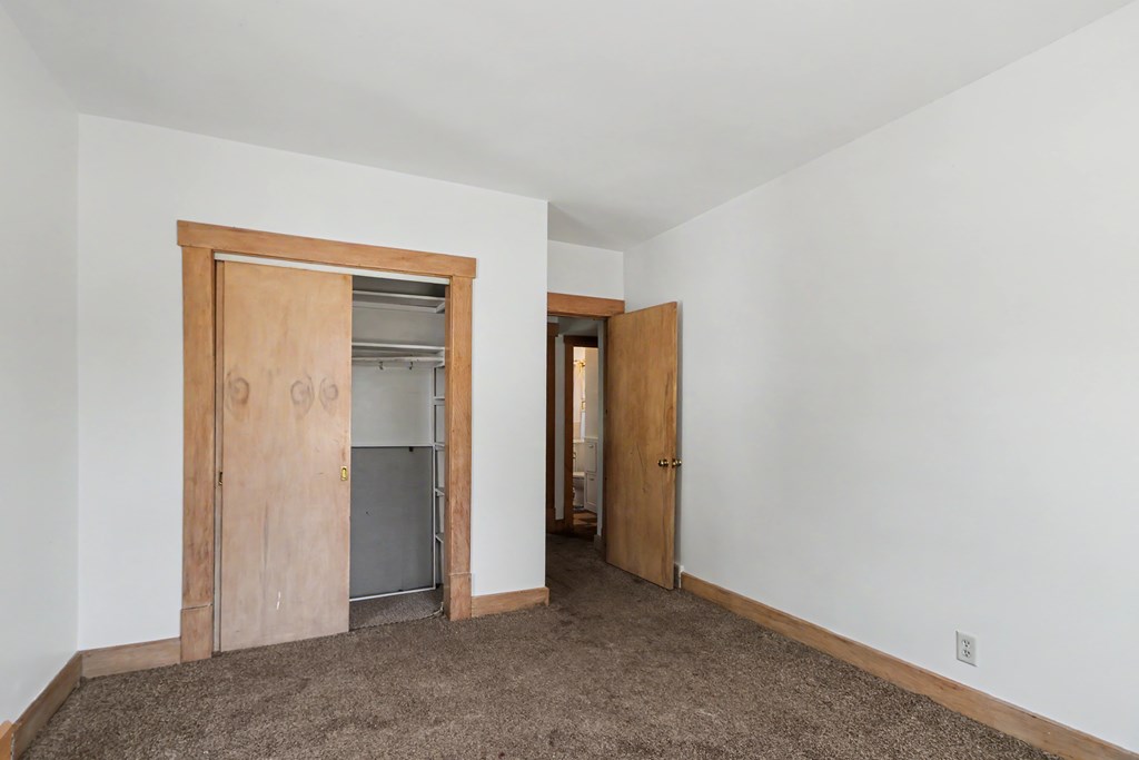123 -123 1/2 East Main Street, Lexington, Ohio 44904, 4 Bedrooms Bedrooms, ,Residential Income,For Sale,-123 1/2 East Main Street,20100278