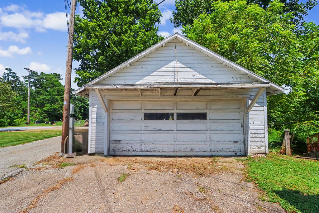123 -123 1/2 East Main Street, Lexington, Ohio 44904, 4 Bedrooms Bedrooms, ,Residential Income,For Sale,-123 1/2 East Main Street,20100278