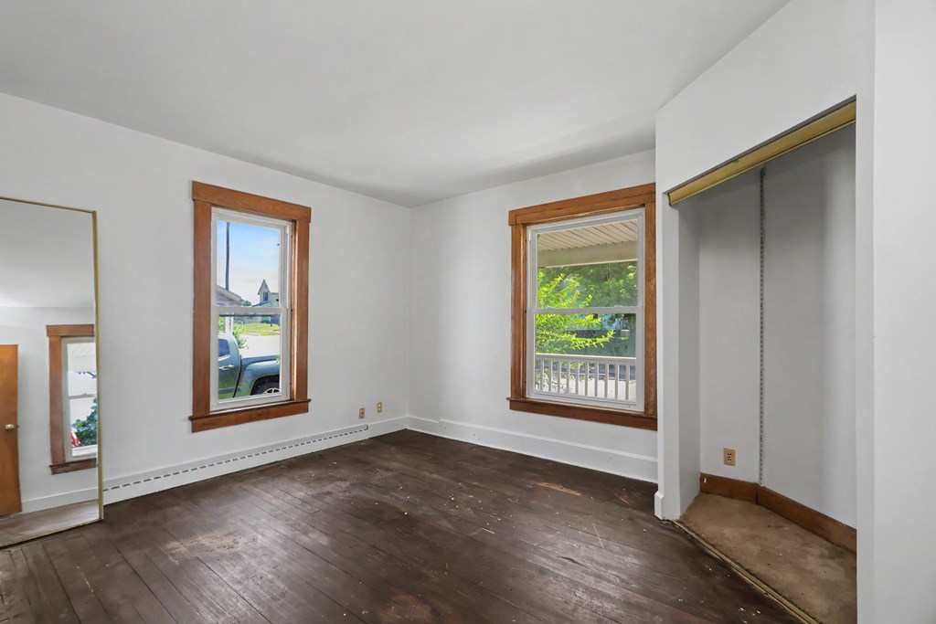 123 -123 1/2 East Main Street, Lexington, Ohio 44904, 4 Bedrooms Bedrooms, ,Residential Income,For Sale,-123 1/2 East Main Street,20100278