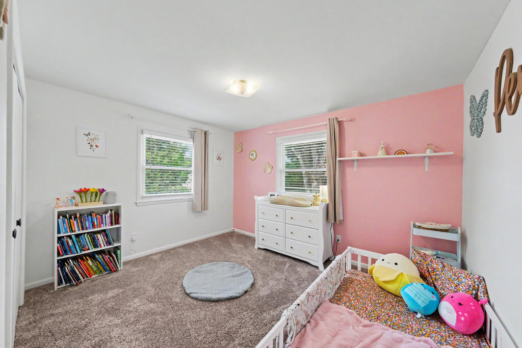 1081 Larchwood Road, Mansfield, Ohio 44907, 3 Bedrooms Bedrooms, ,2 BathroomsBathrooms,Residential,For Sale,Larchwood Road,20100299