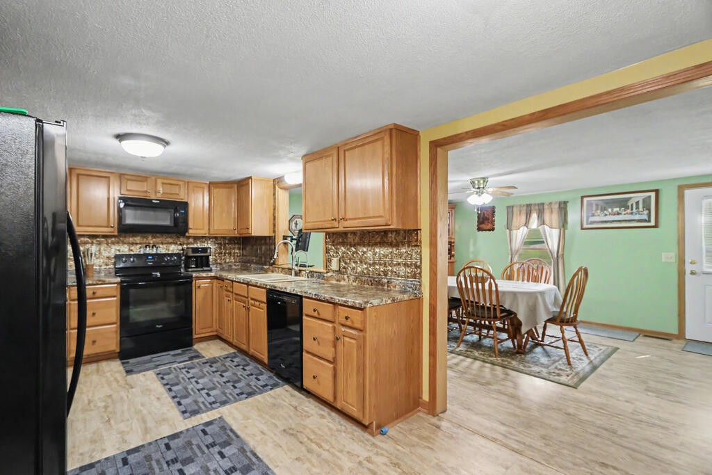 1232 Walcrest Drive, Ontario, Ohio 44906, 3 Bedrooms Bedrooms, ,2 BathroomsBathrooms,Residential,For Sale,Walcrest Drive,20100300 1232 Walcrest Drive, Ontario, Ohio 44906, 3 Bedrooms Bedrooms, ,2 BathroomsBathrooms,Residential,For Sale,Walcrest Drive,20100300