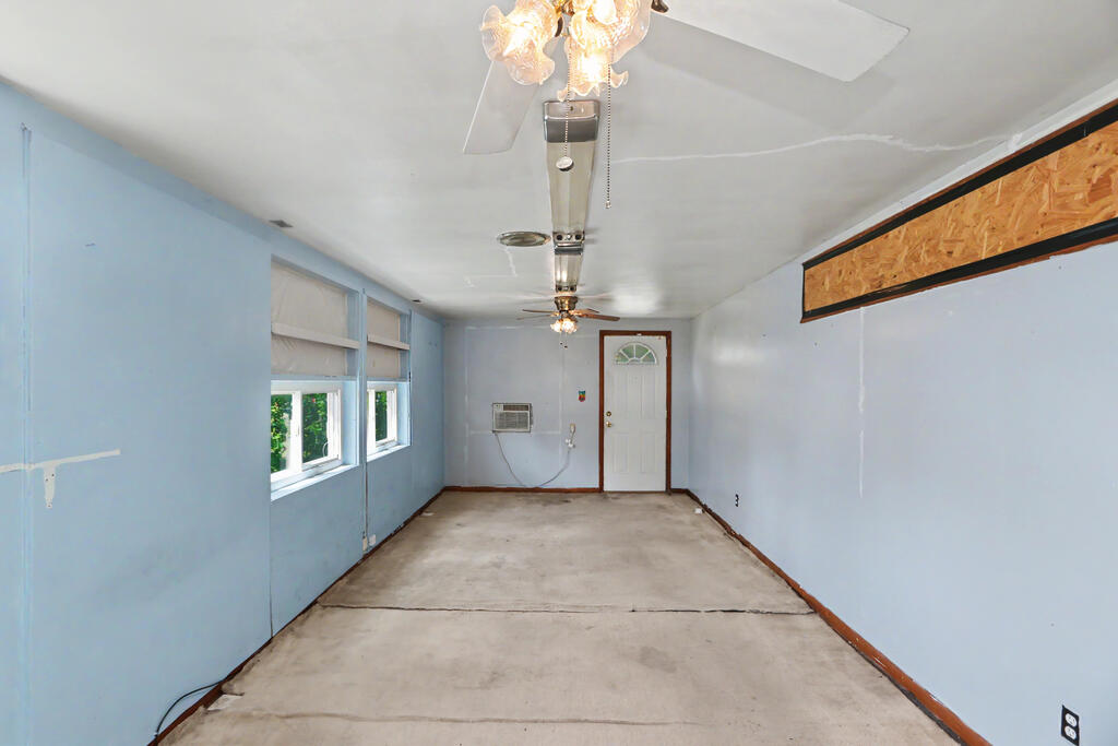 416 5th Avenue, Mansfield, Ohio 44905, 3 Bedrooms Bedrooms, ,2 BathroomsBathrooms,Residential,For Sale,5th Avenue,20100302 416 5th Avenue, Mansfield, Ohio 44905, 3 Bedrooms Bedrooms, ,2 BathroomsBathrooms,Residential,For Sale,5th Avenue,20100302