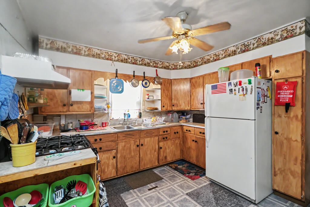 416 5th Avenue, Mansfield, Ohio 44905, 3 Bedrooms Bedrooms, ,2 BathroomsBathrooms,Residential,For Sale,5th Avenue,20100302 416 5th Avenue, Mansfield, Ohio 44905, 3 Bedrooms Bedrooms, ,2 BathroomsBathrooms,Residential,For Sale,5th Avenue,20100302